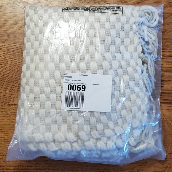 Anthropologie Ashleigh Basketwoven Scarf - Picture 4 of 7